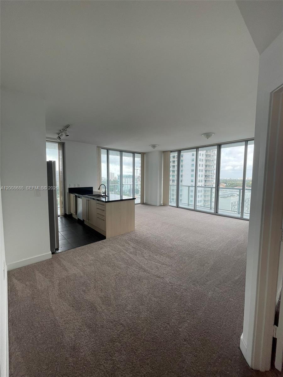 THE AXIS ON BRICKELL COND - Residential Lease