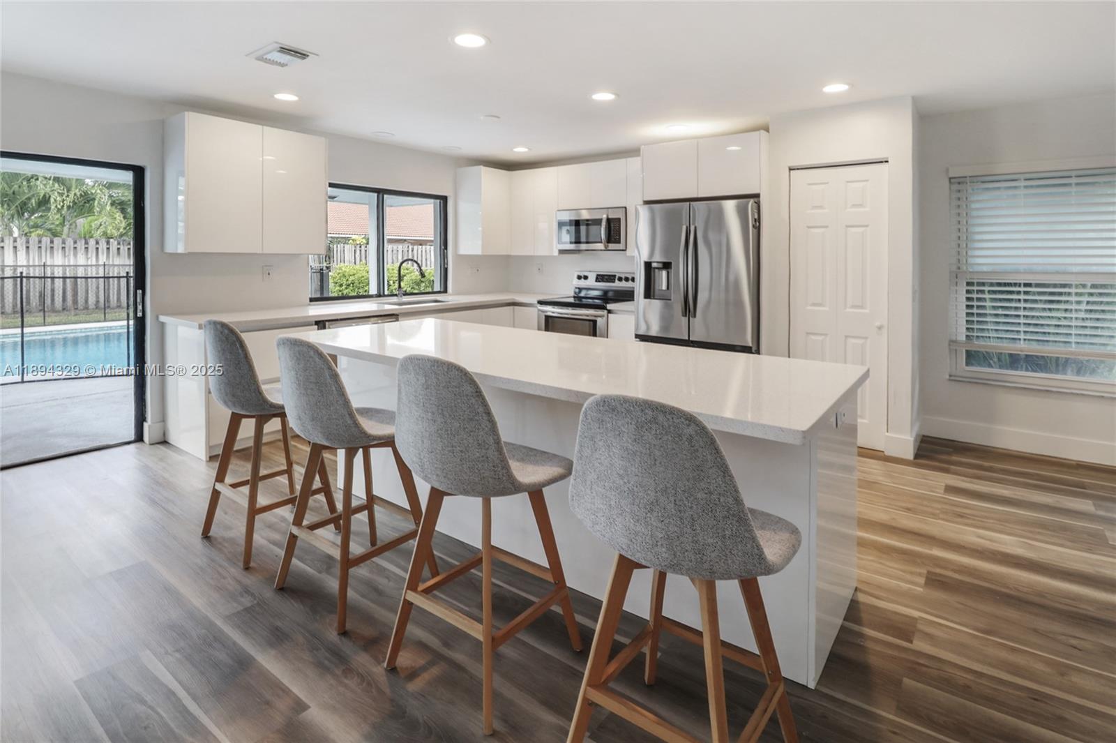 CYPRESS RUN - Residential