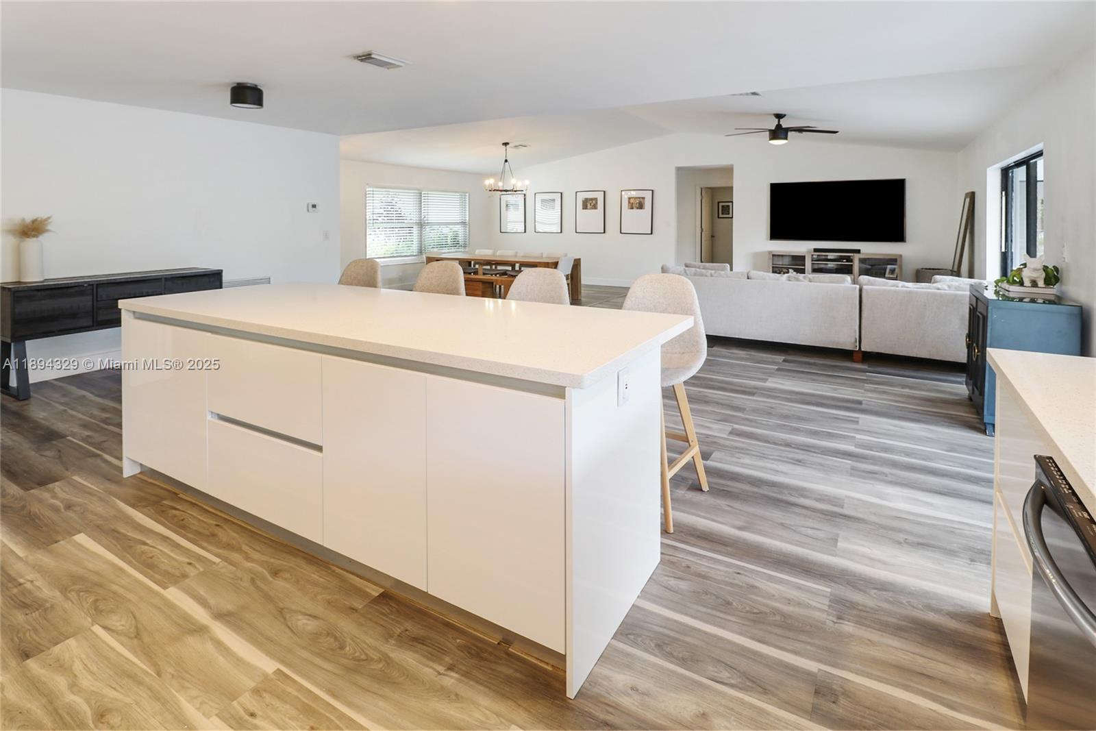 CYPRESS RUN - Residential
