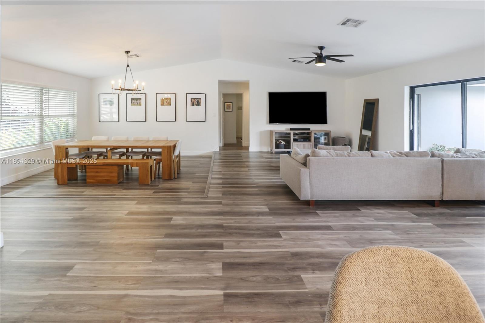 CYPRESS RUN - Residential