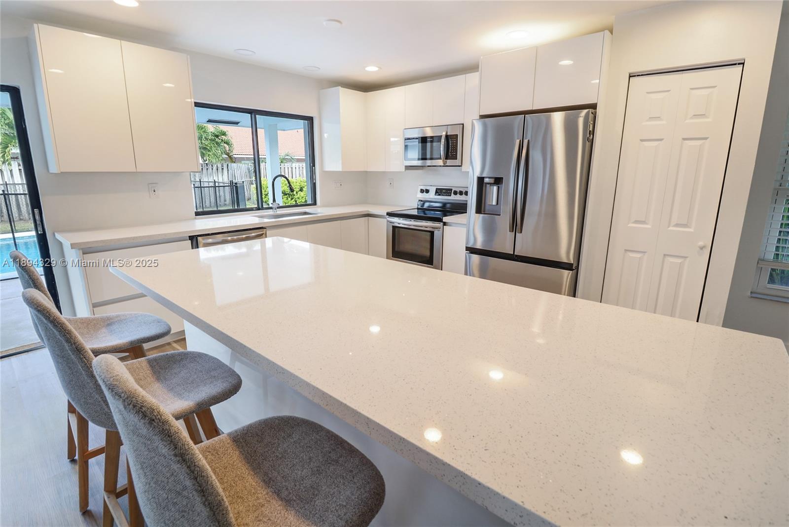 CYPRESS RUN - Residential