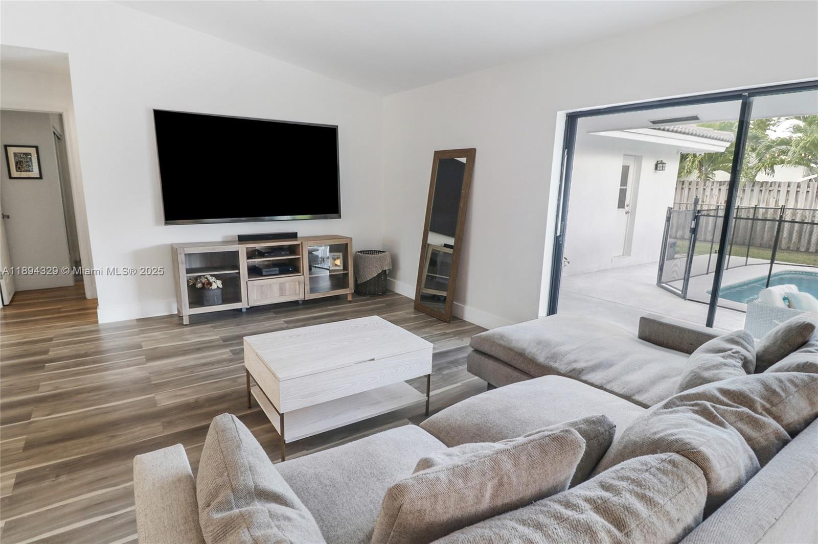 CYPRESS RUN - Residential