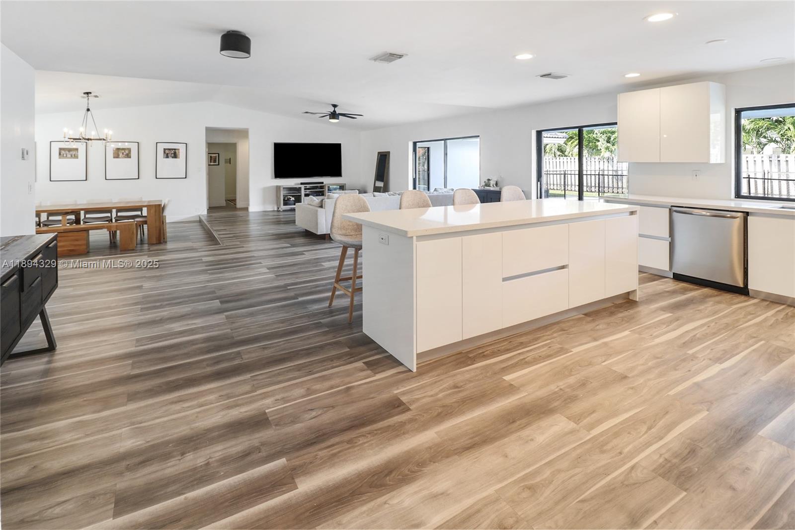 CYPRESS RUN - Residential