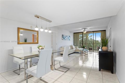 20379 W Country Club Dr 532 Aventura FL 33180