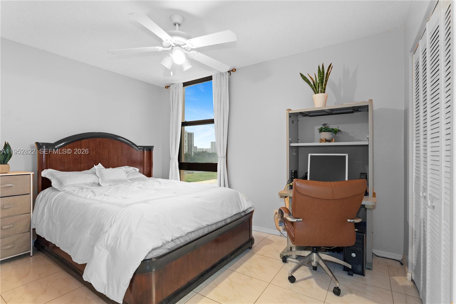 CORONADO CONDO- TOWER II - Residential