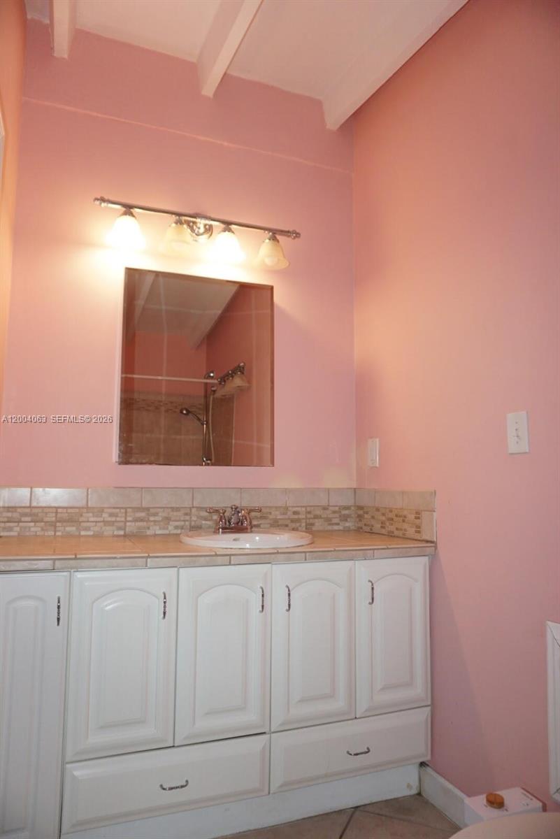 LARGO SOUND VILLAGE - Residential