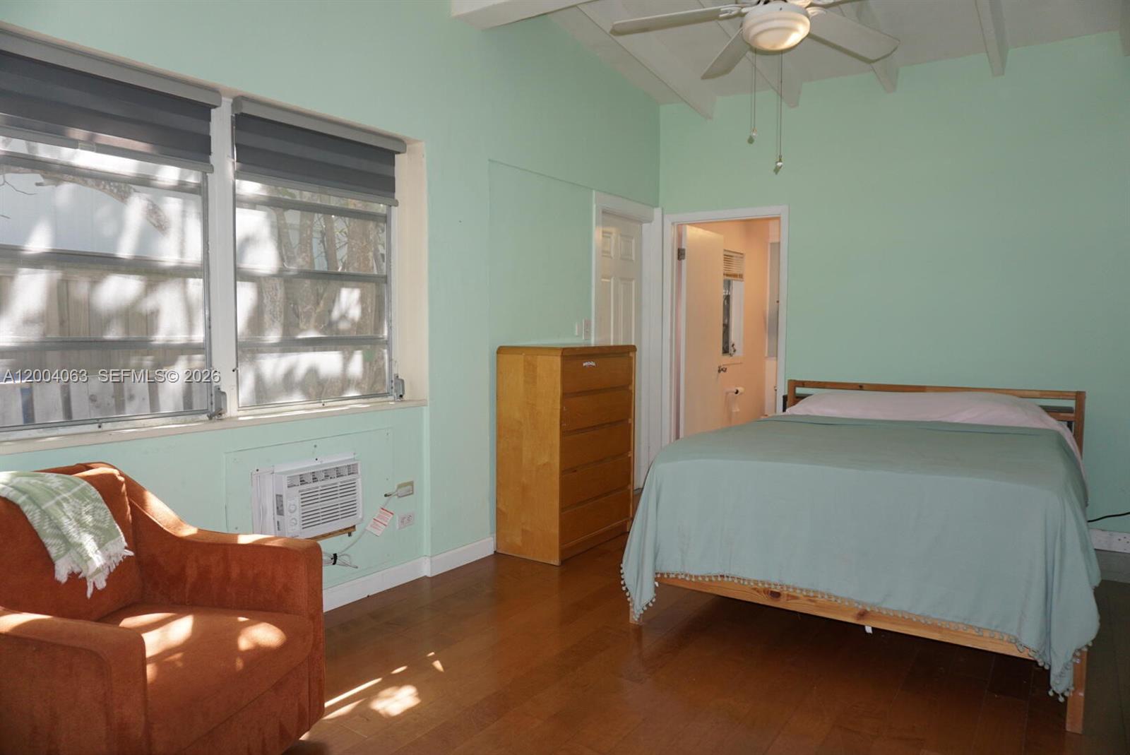 LARGO SOUND VILLAGE - Residential