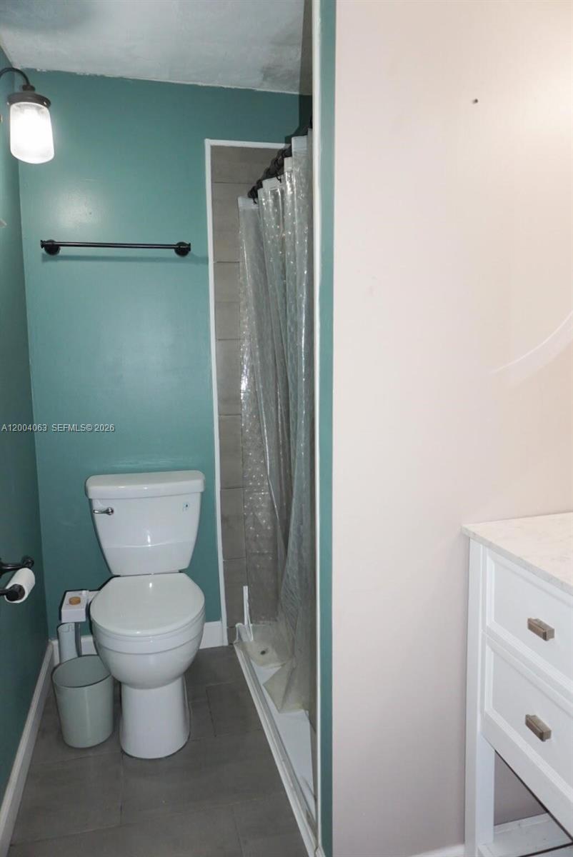 LARGO SOUND VILLAGE - Residential