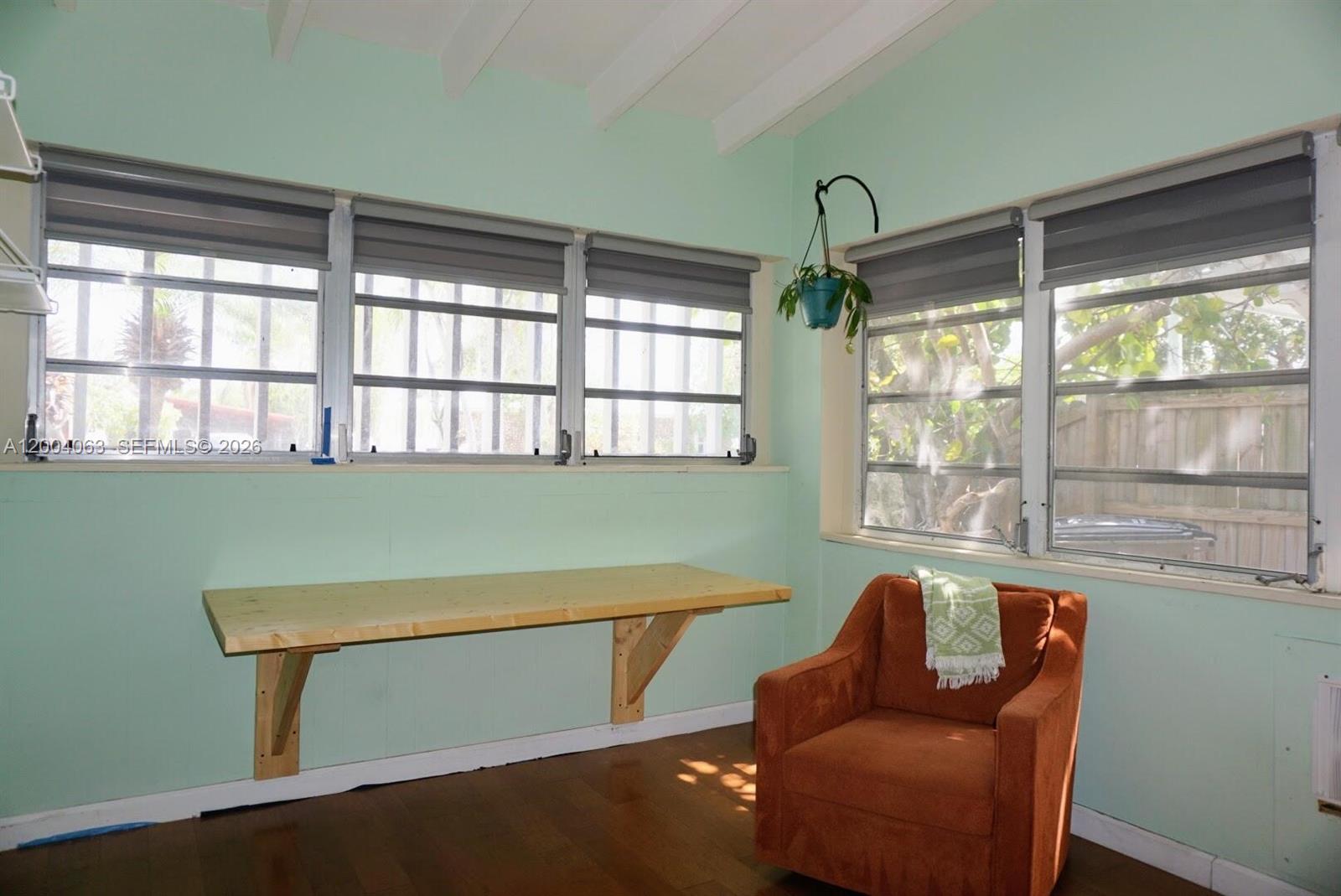 LARGO SOUND VILLAGE - Residential