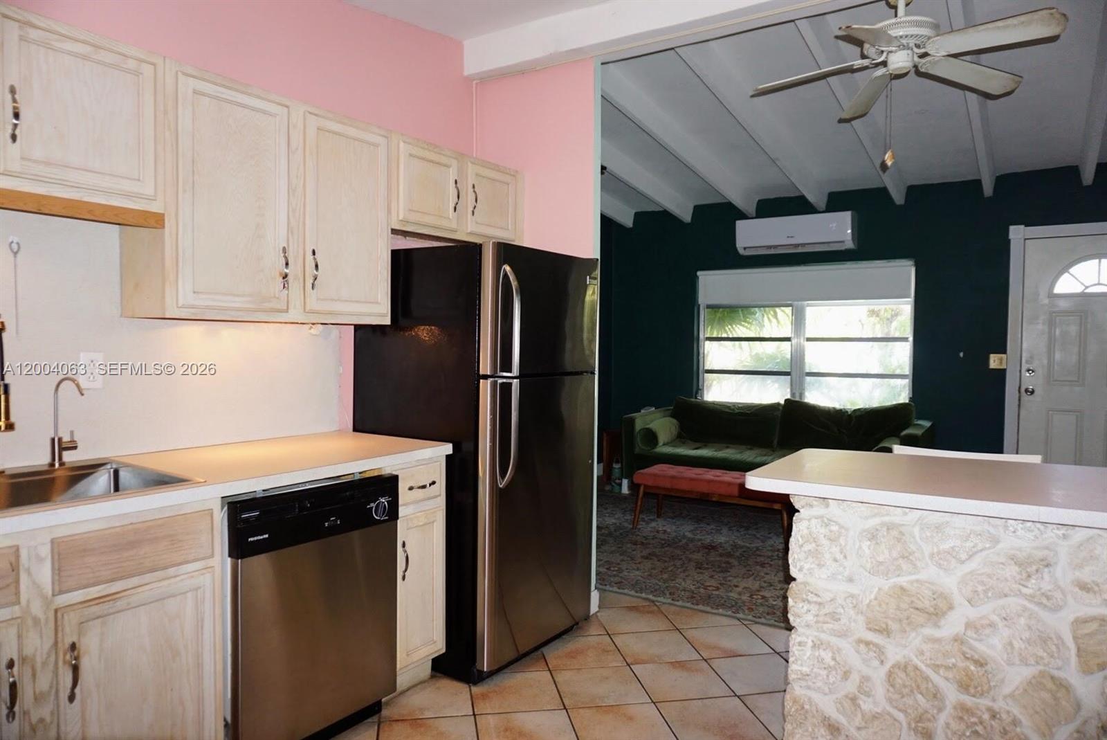 LARGO SOUND VILLAGE - Residential