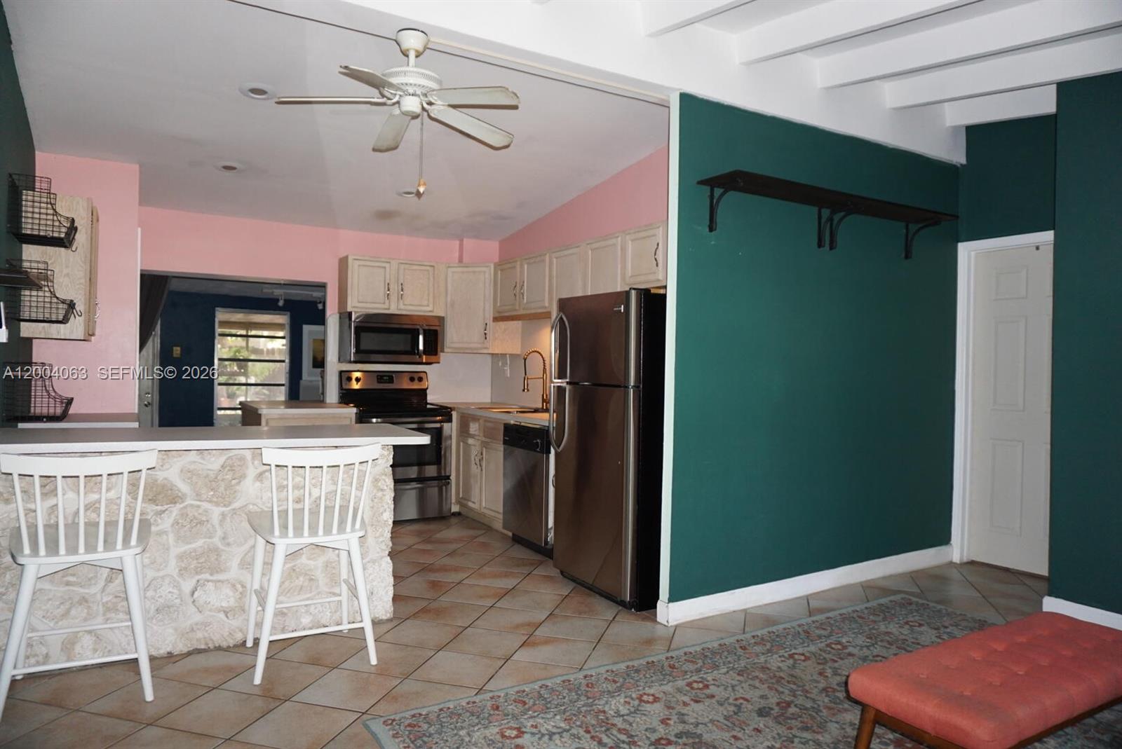 LARGO SOUND VILLAGE - Residential