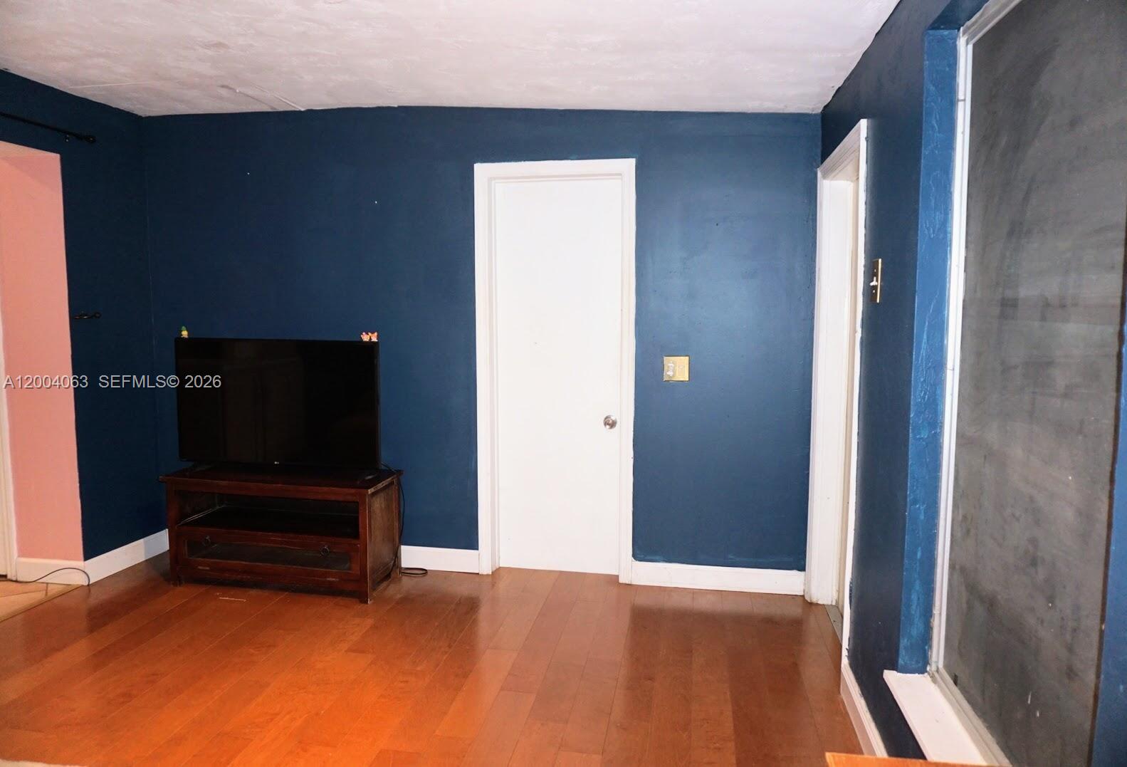 LARGO SOUND VILLAGE - Residential