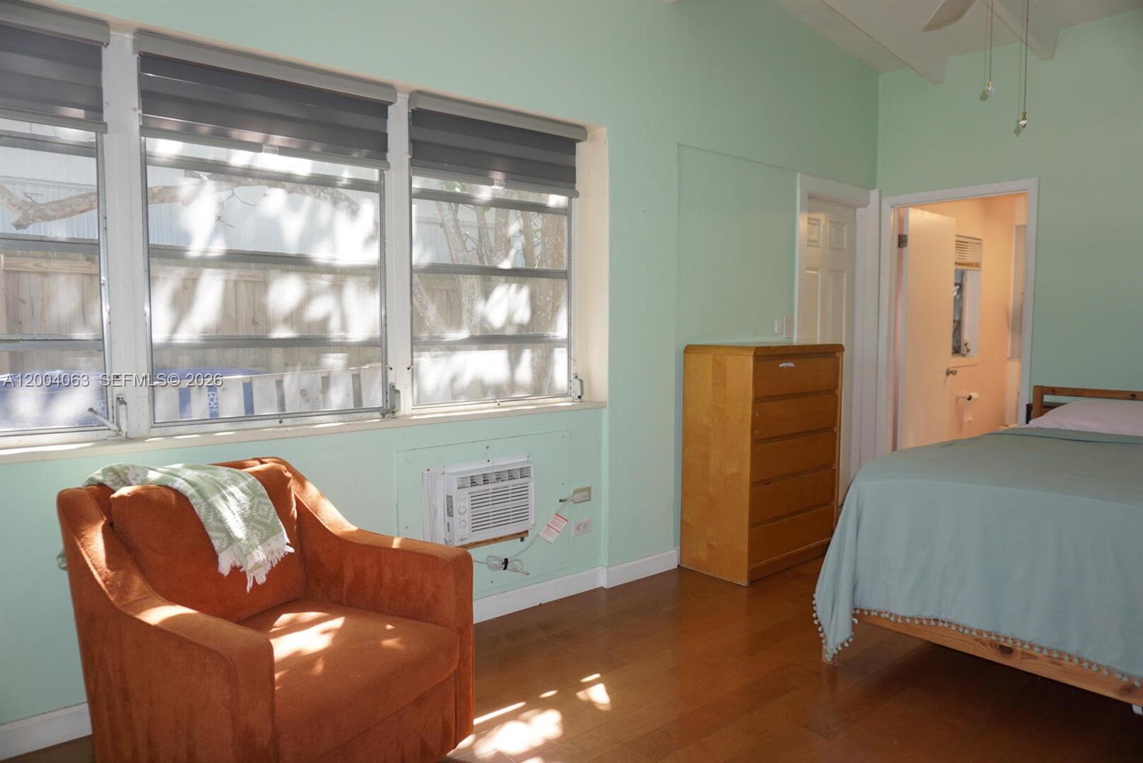 LARGO SOUND VILLAGE - Residential