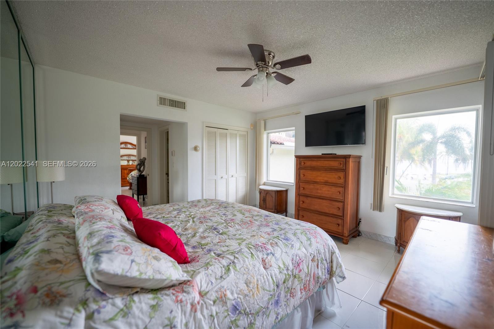 LAUDERDALE BEACH - Residential