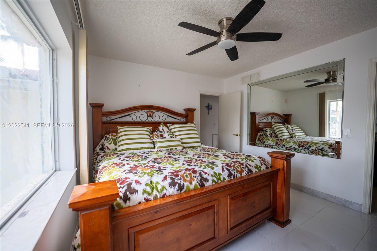 LAUDERDALE BEACH - Residential