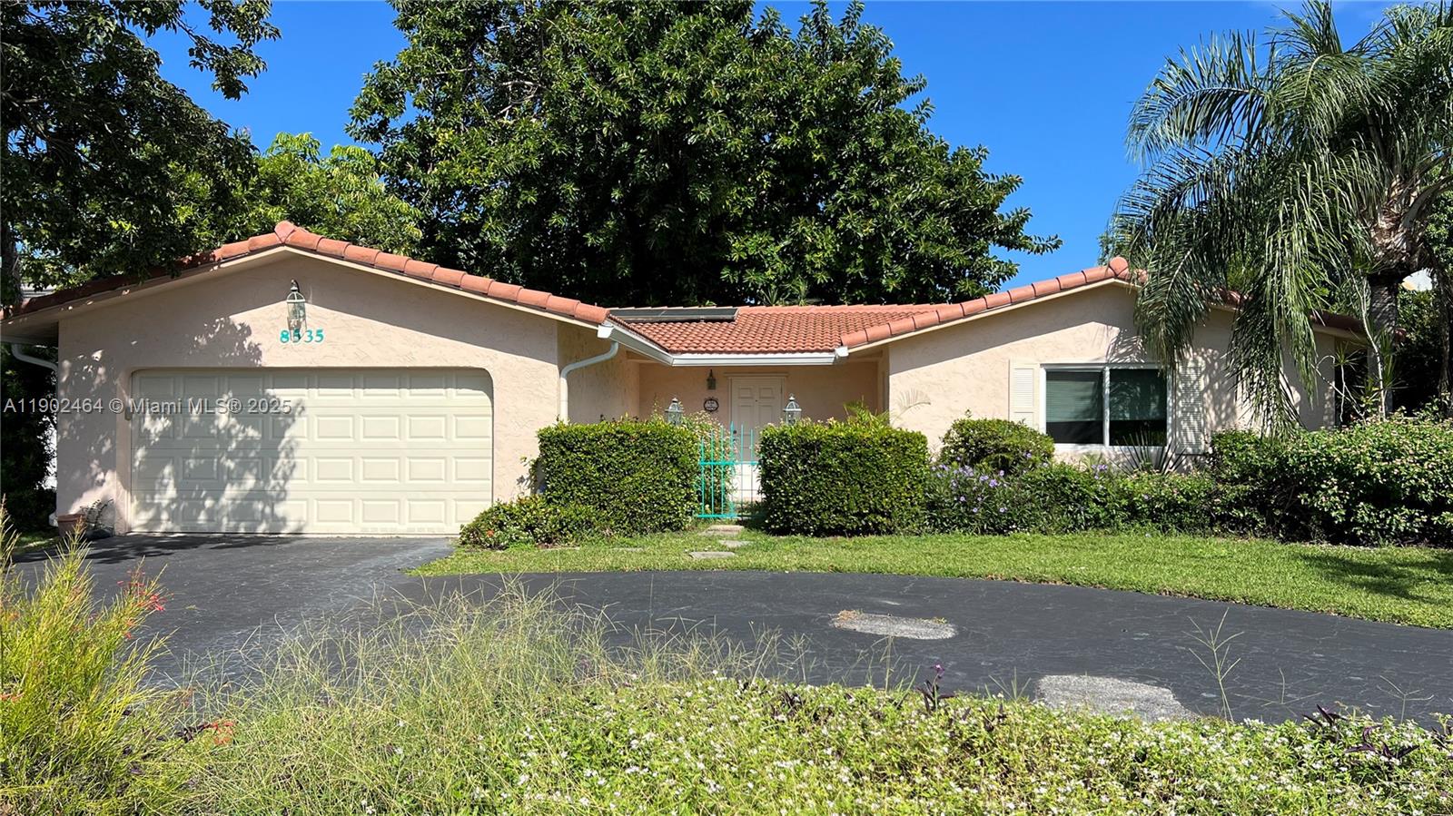 FOREST HILLS SOUTH - Residential