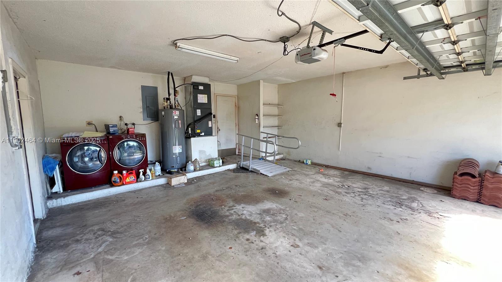 FOREST HILLS SOUTH - Residential