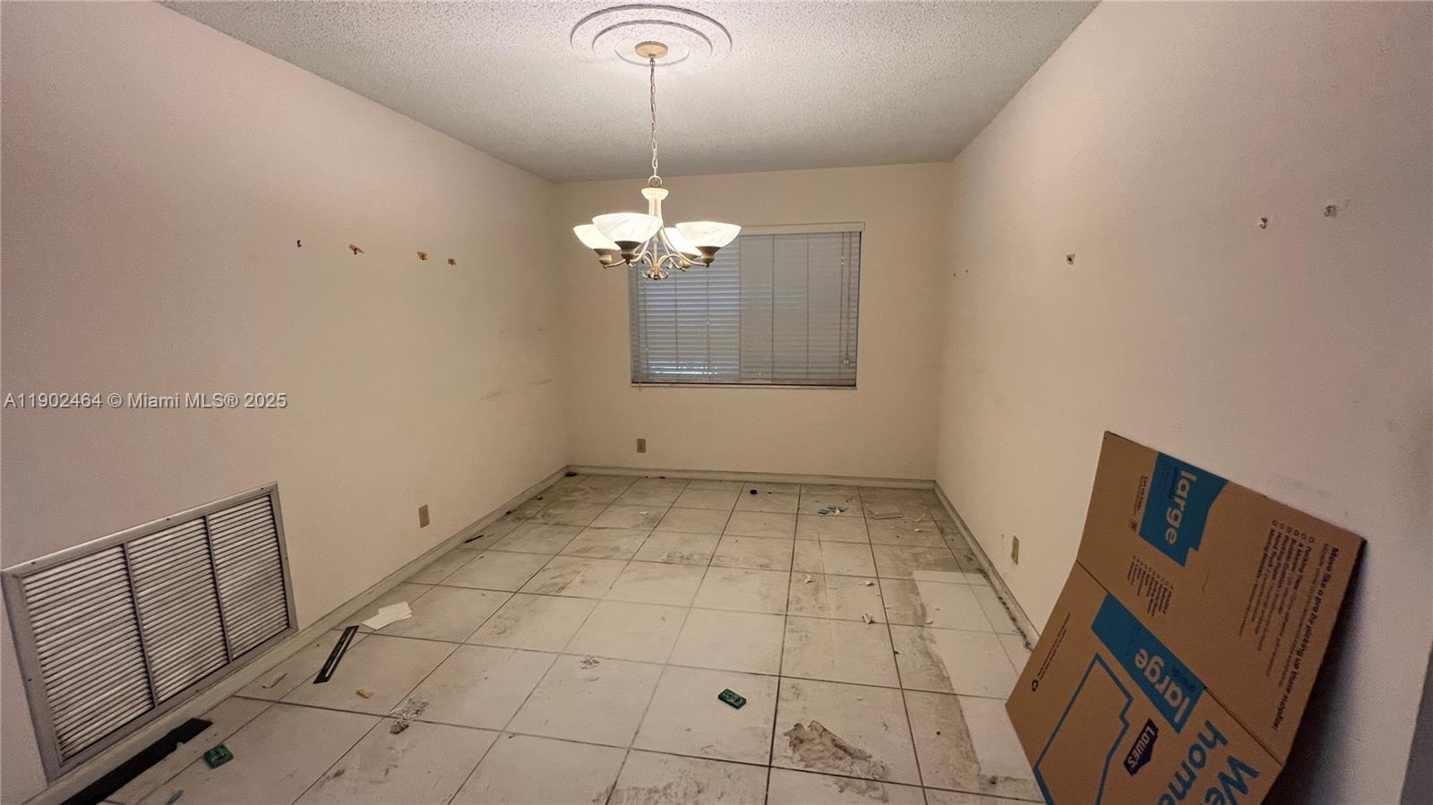 FOREST HILLS SOUTH - Residential