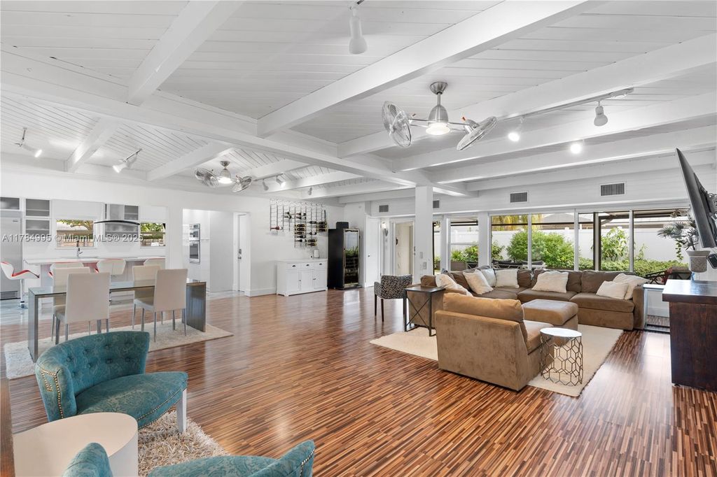 Photo of 2666 NE 35th Dr, Fort Lauderdale, FL 33308 (MLS # A11784995)