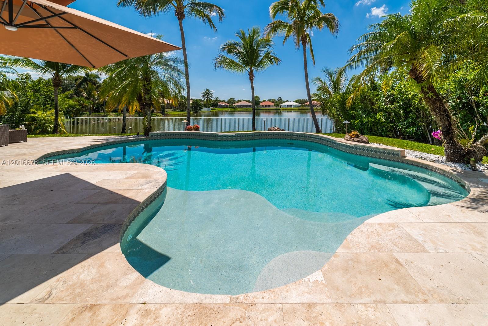 COUNTRY GLEN - Residential