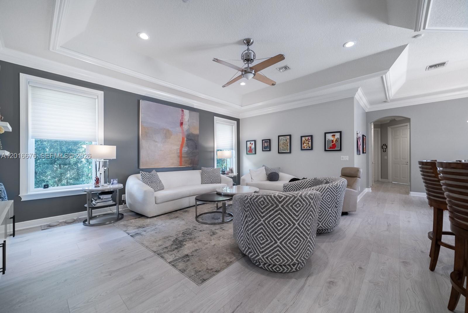 COUNTRY GLEN - Residential