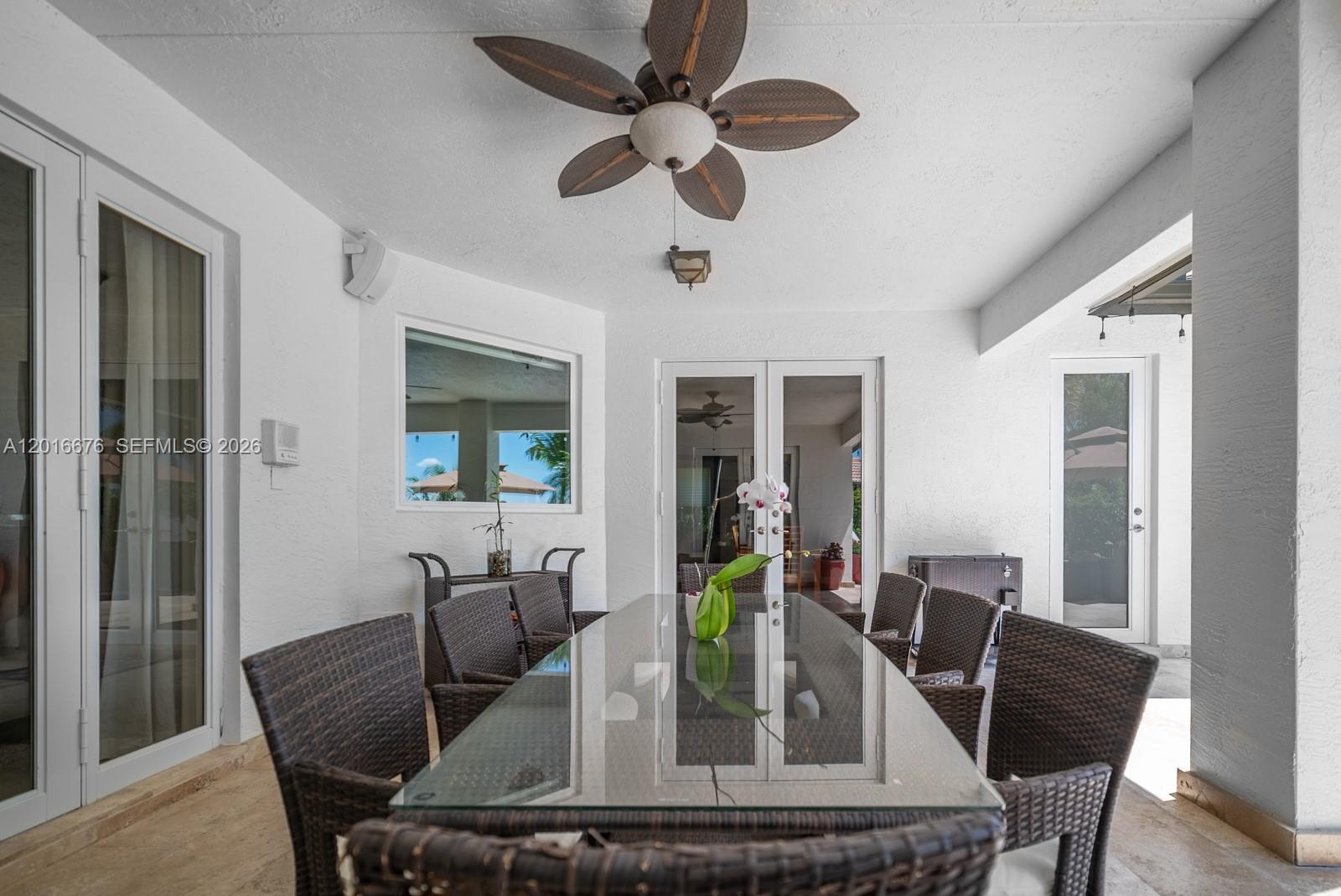 COUNTRY GLEN - Residential