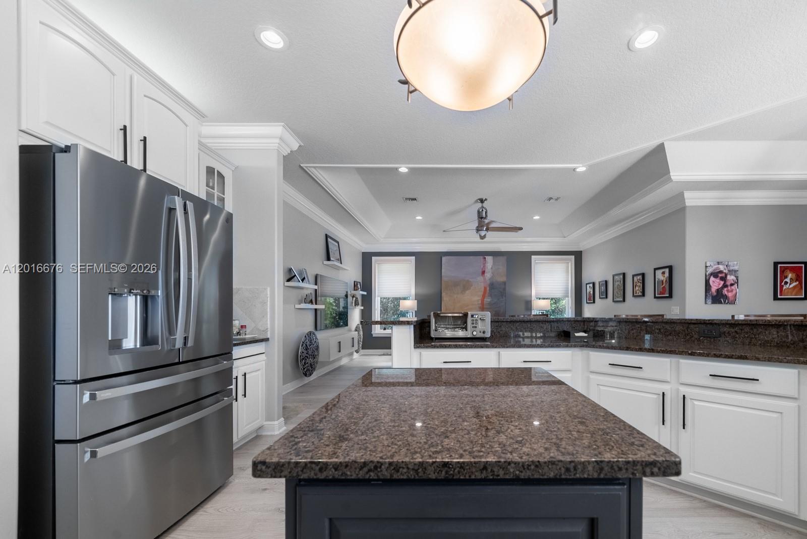 COUNTRY GLEN - Residential