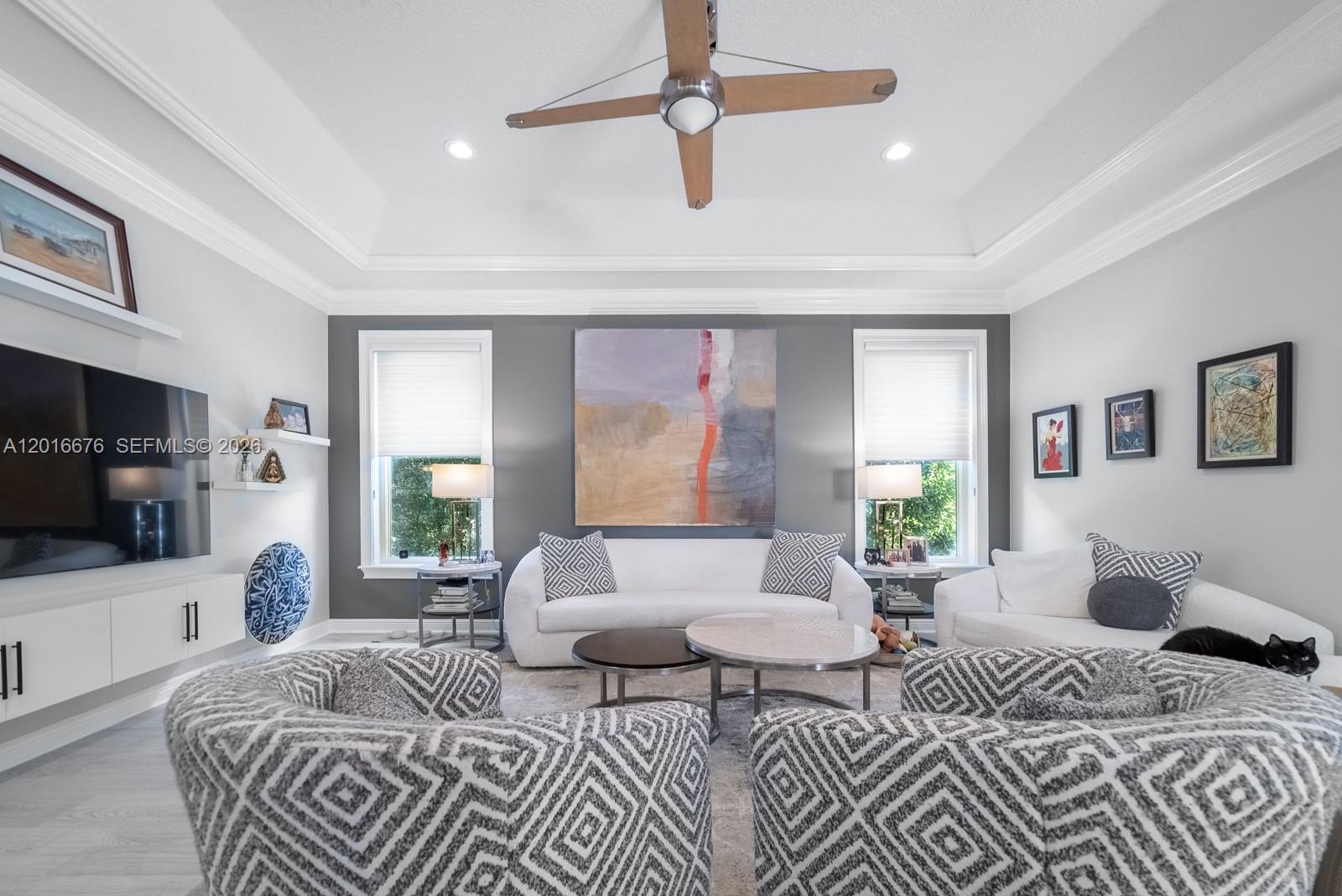 COUNTRY GLEN - Residential