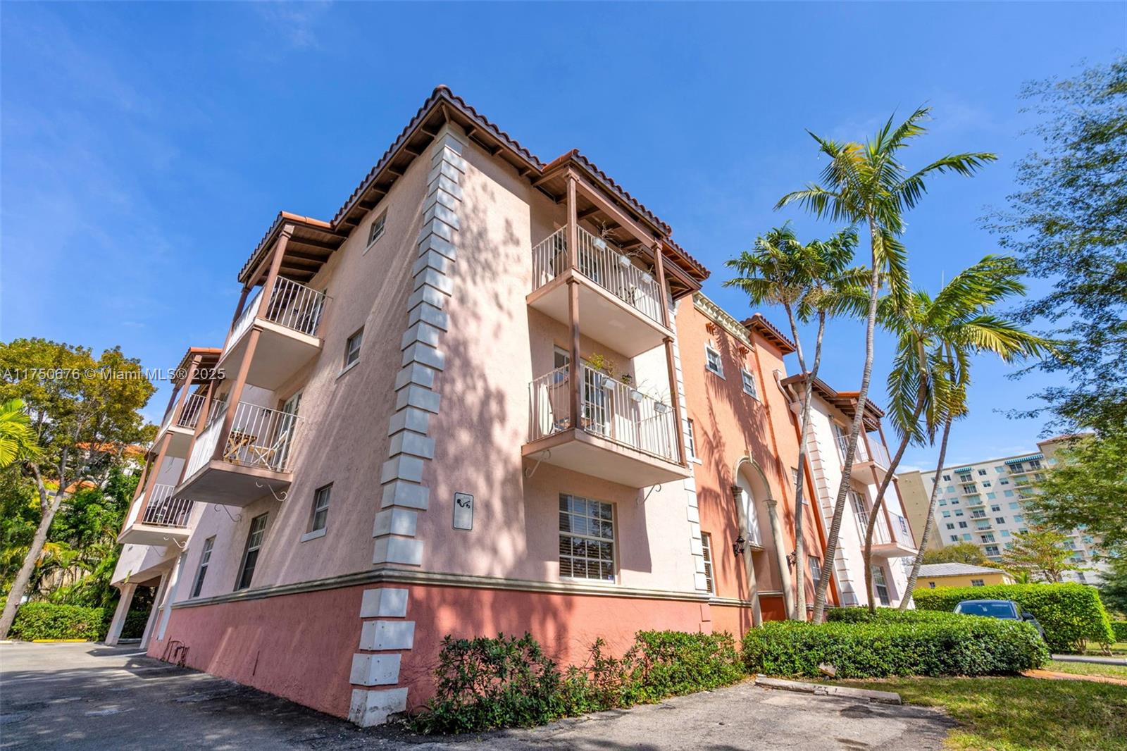 29 Santillane Ave 7