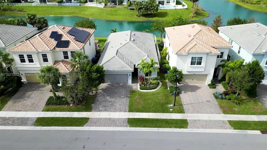 Photo of 1476 Pongam Ter, Hollywood, FL 33021 (MLS # A11521782)