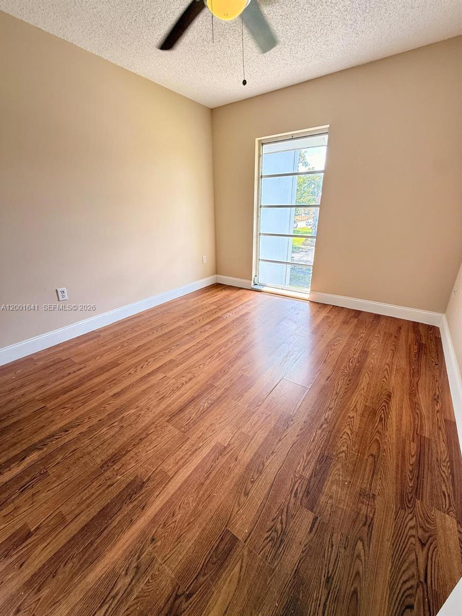 HOLLYWOOD GARDENS CONDOMI - Residential Lease