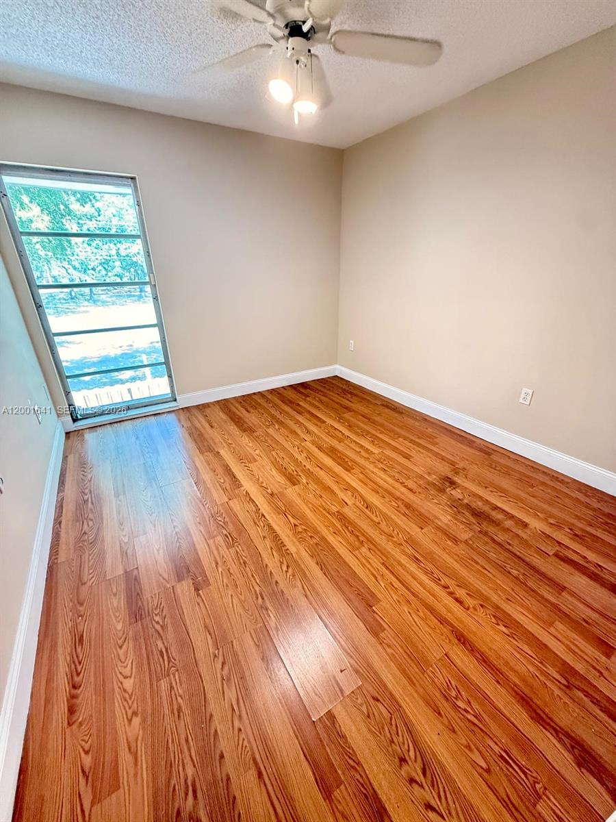 HOLLYWOOD GARDENS CONDOMI - Residential Lease