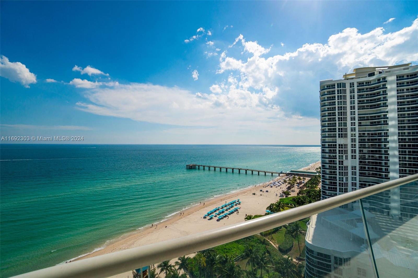 JADE SIGNATURE CONDO - Residential