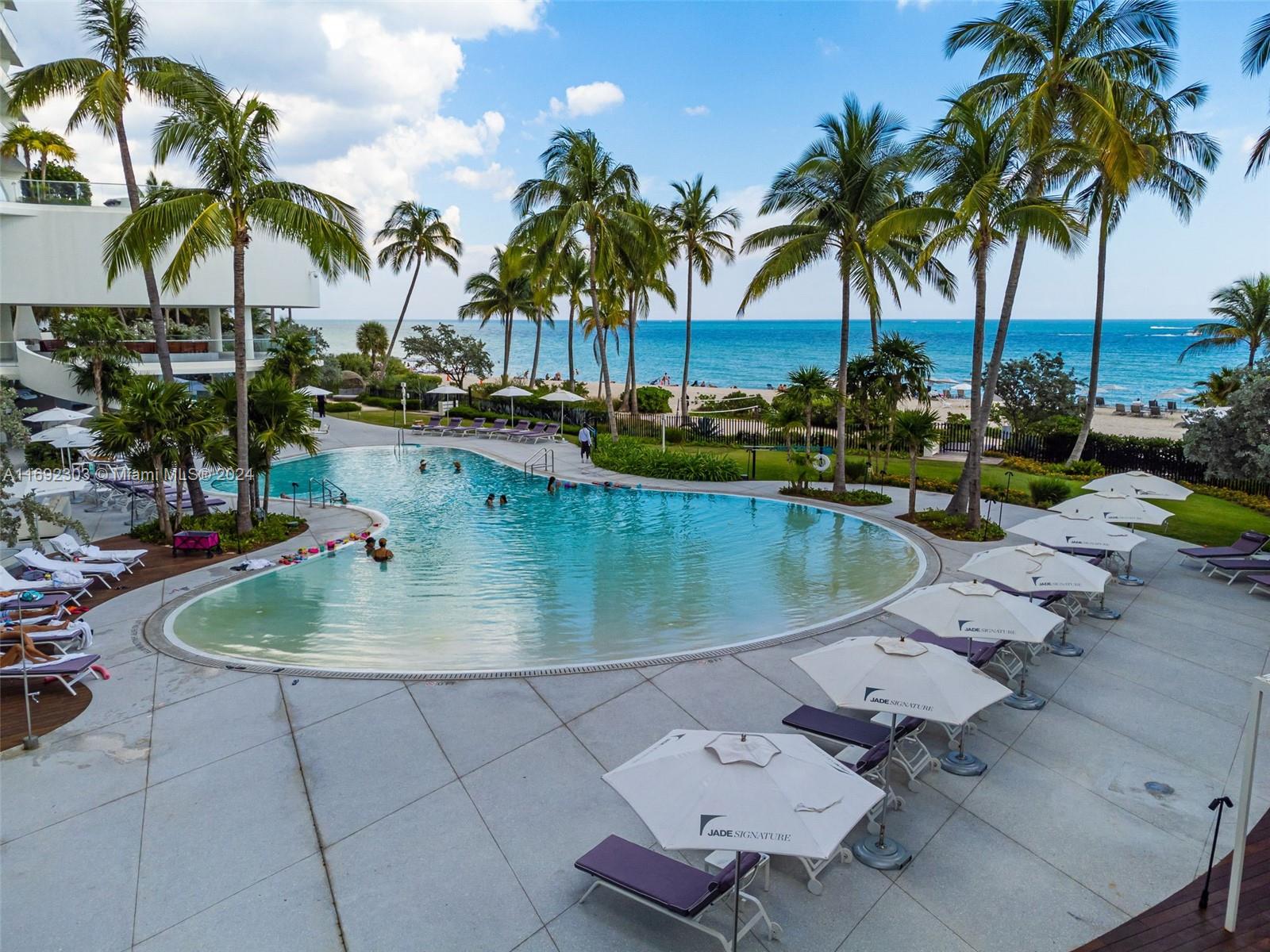 JADE SIGNATURE CONDO - Residential