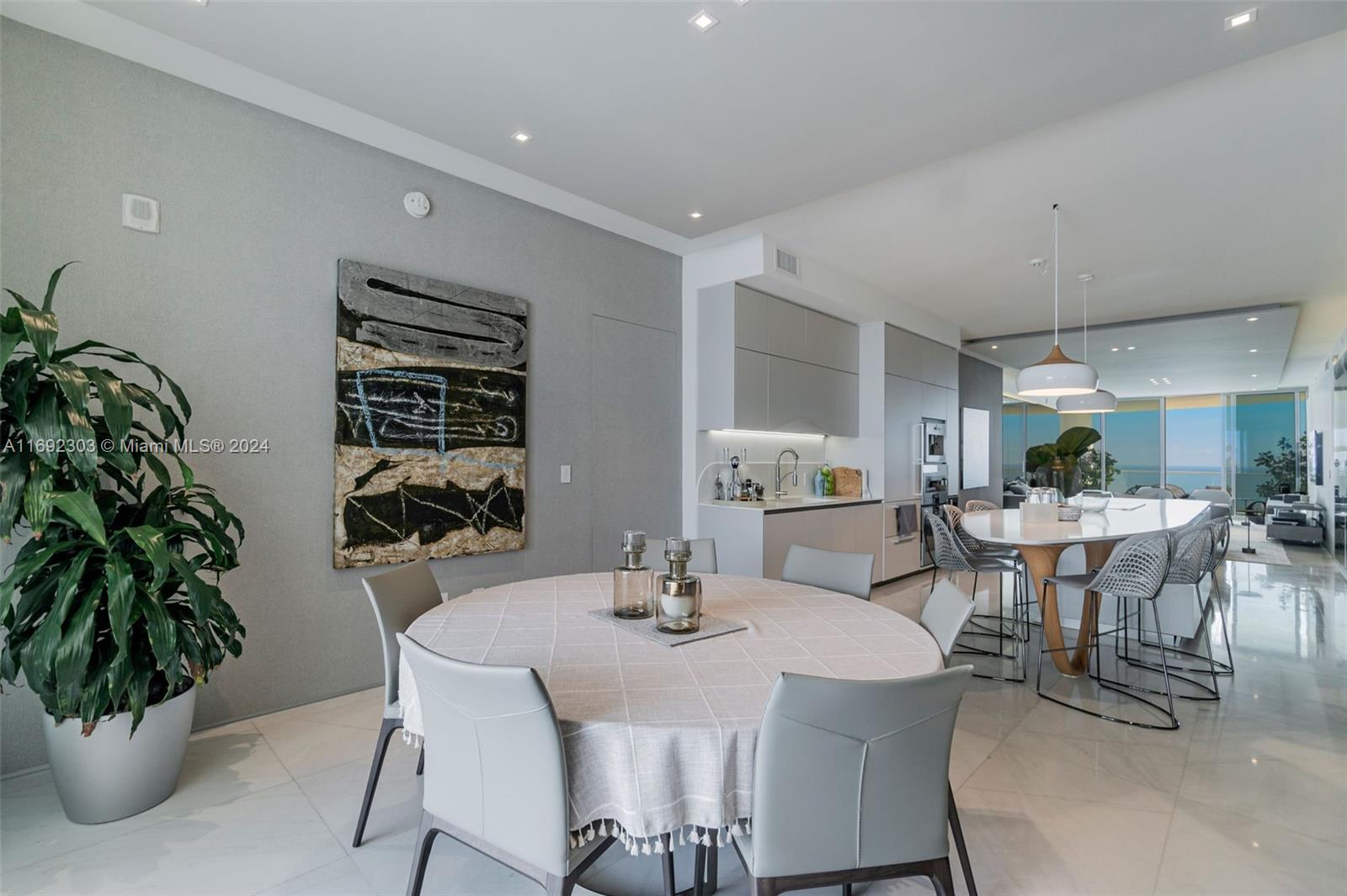 JADE SIGNATURE CONDO - Residential