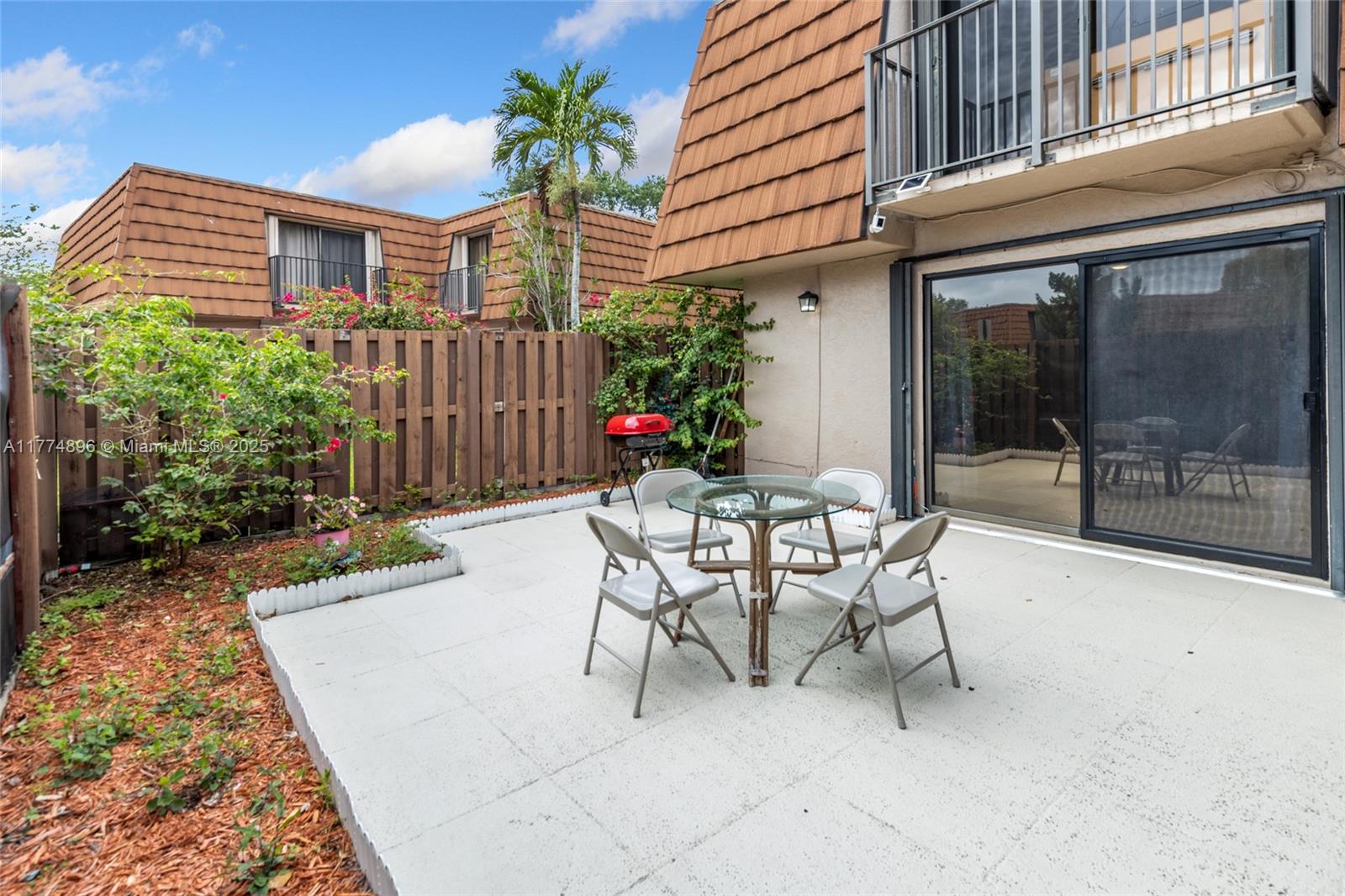 4161 Forest Hill Dr 4161