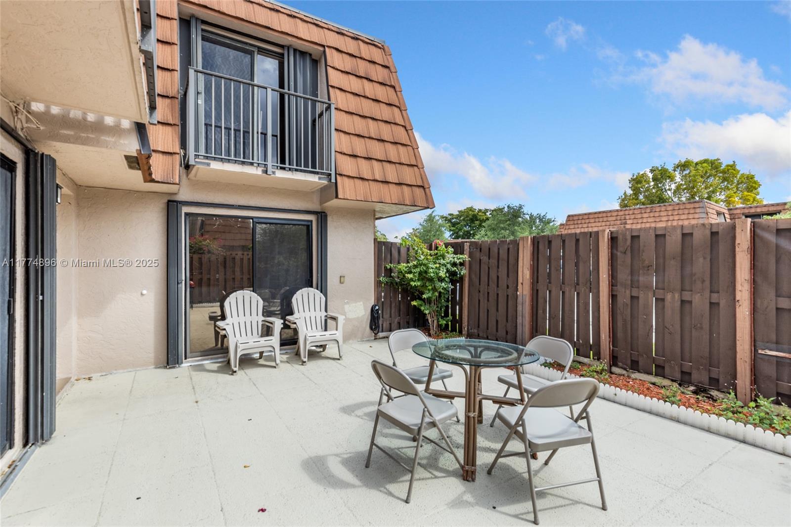 4161 Forest Hill Dr 4161