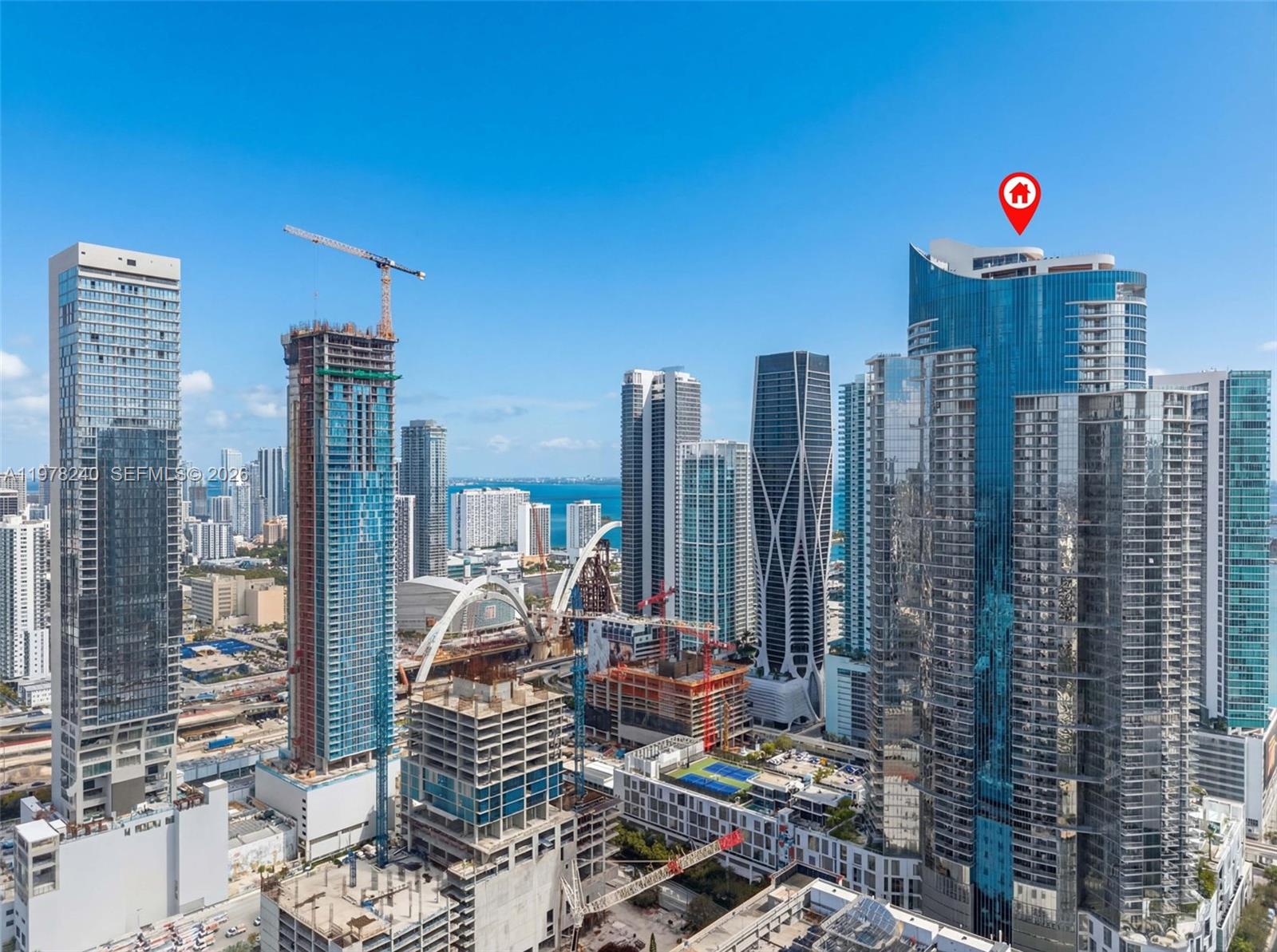 PARAMOUNT MIAMI WORLDCENT - Residential Lease