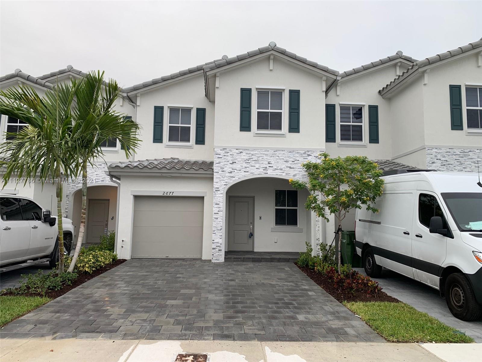 KEYS GATE RESIDENTIAL - Residential Lease