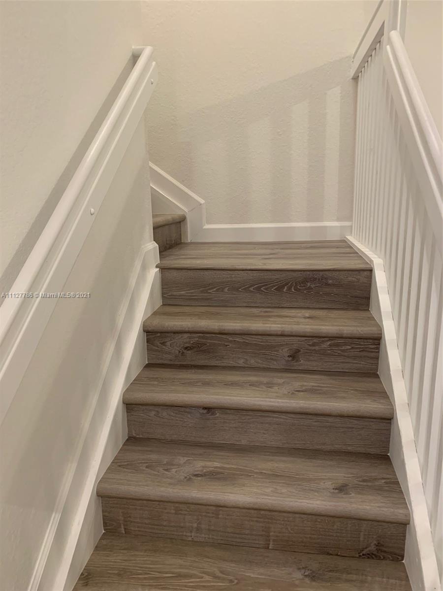 KEYS GATE RESIDENTIAL - Residential Lease