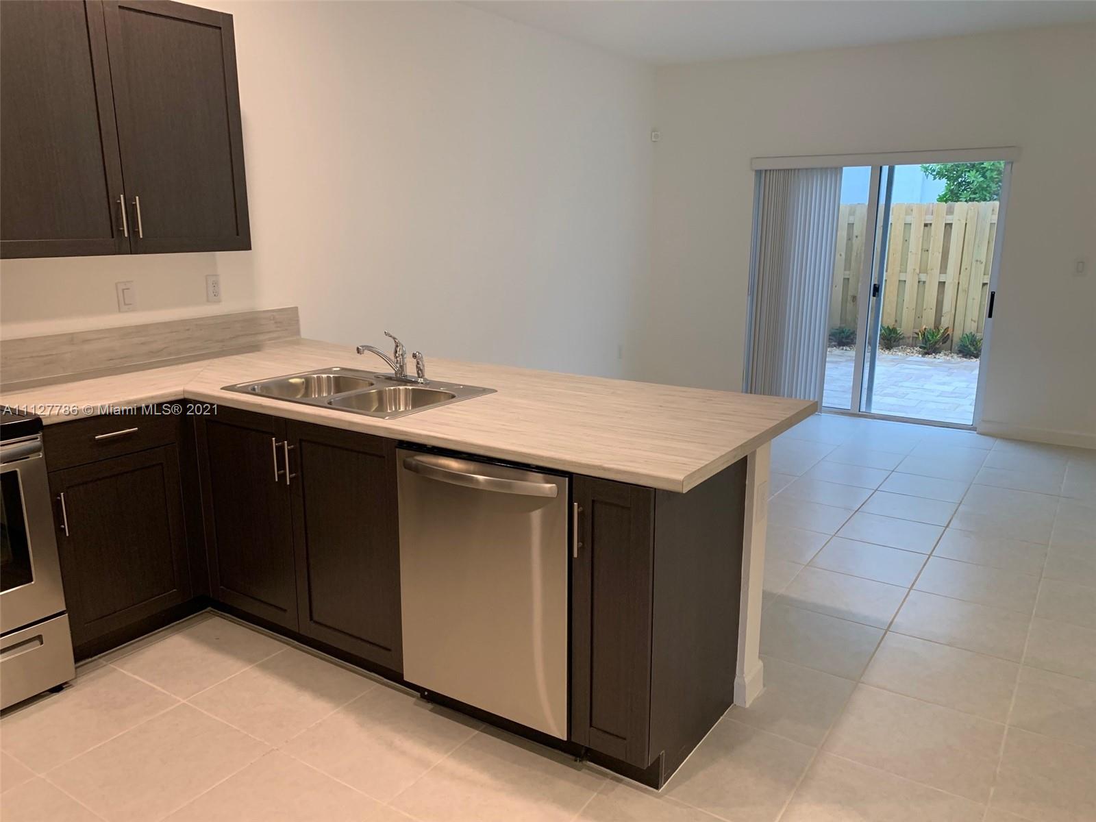 KEYS GATE RESIDENTIAL - Residential Lease