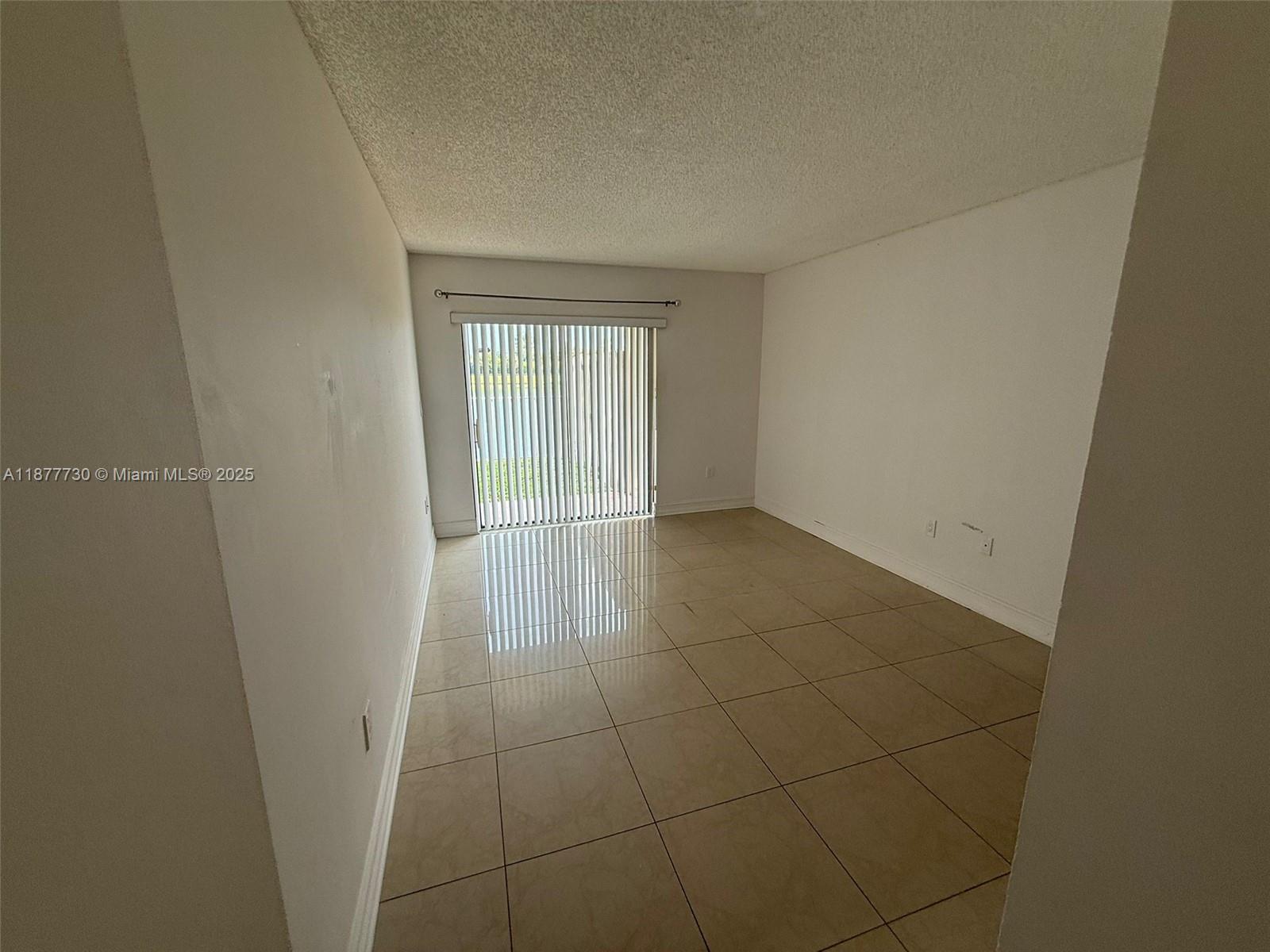 VILLAS AT LAKEVIEW CONDO - Residential Lease