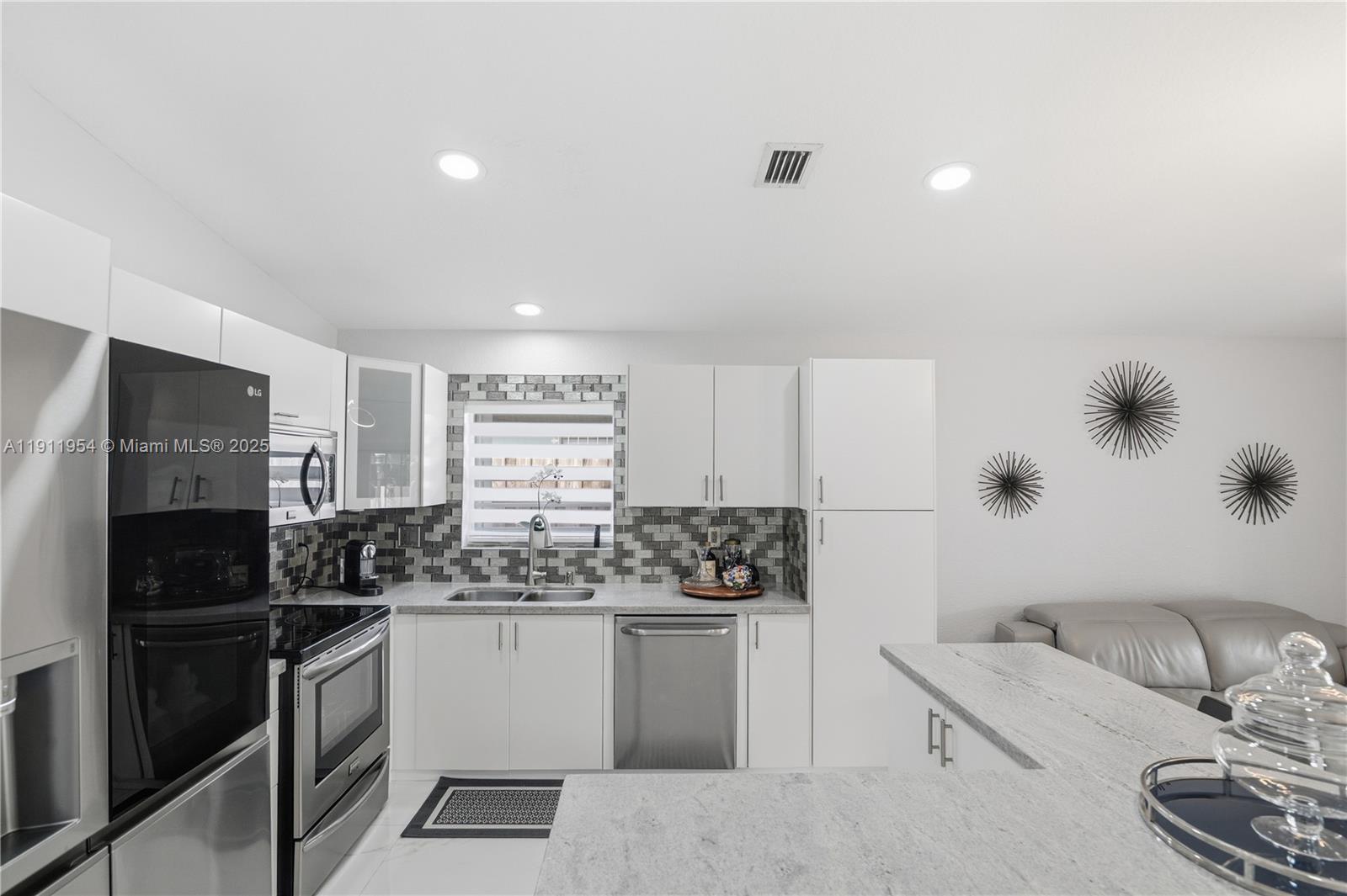 SYMMES - SHARMAN TRACT - Residential