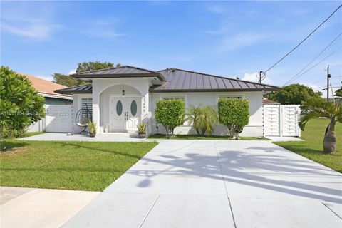 Photo of 21695 SW 120th Ave, Miami, FL 33170 (MLS # A11911954)