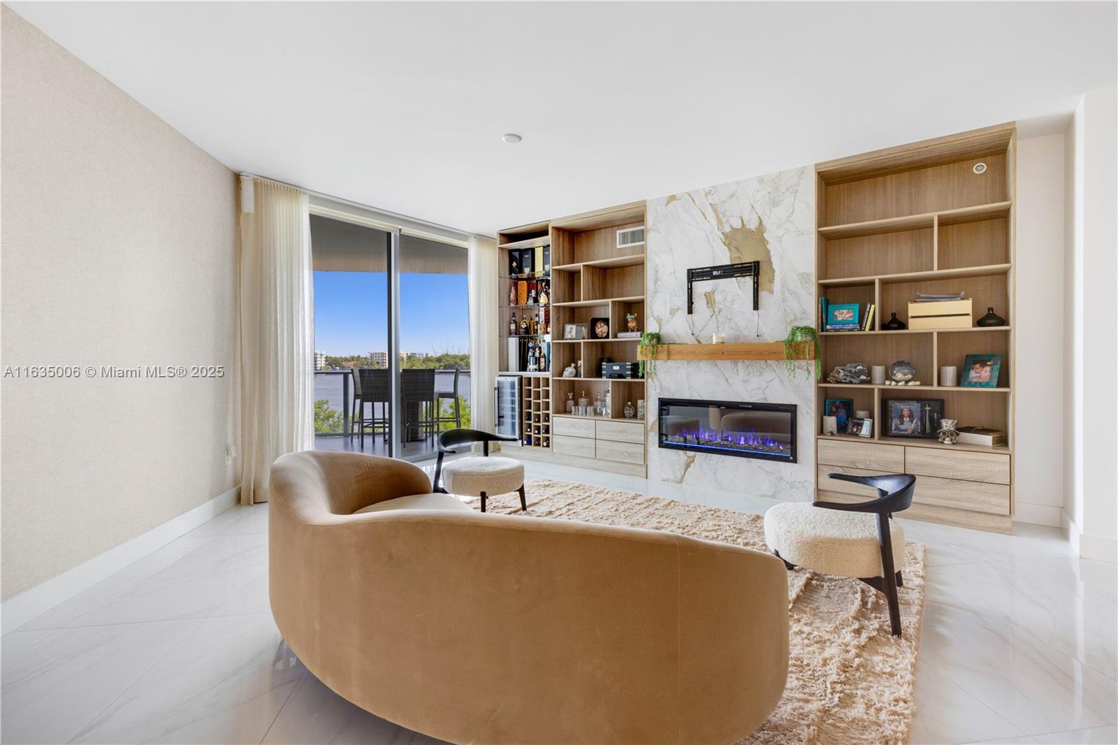 MARINA PALMS RESIDENCES S - Residential