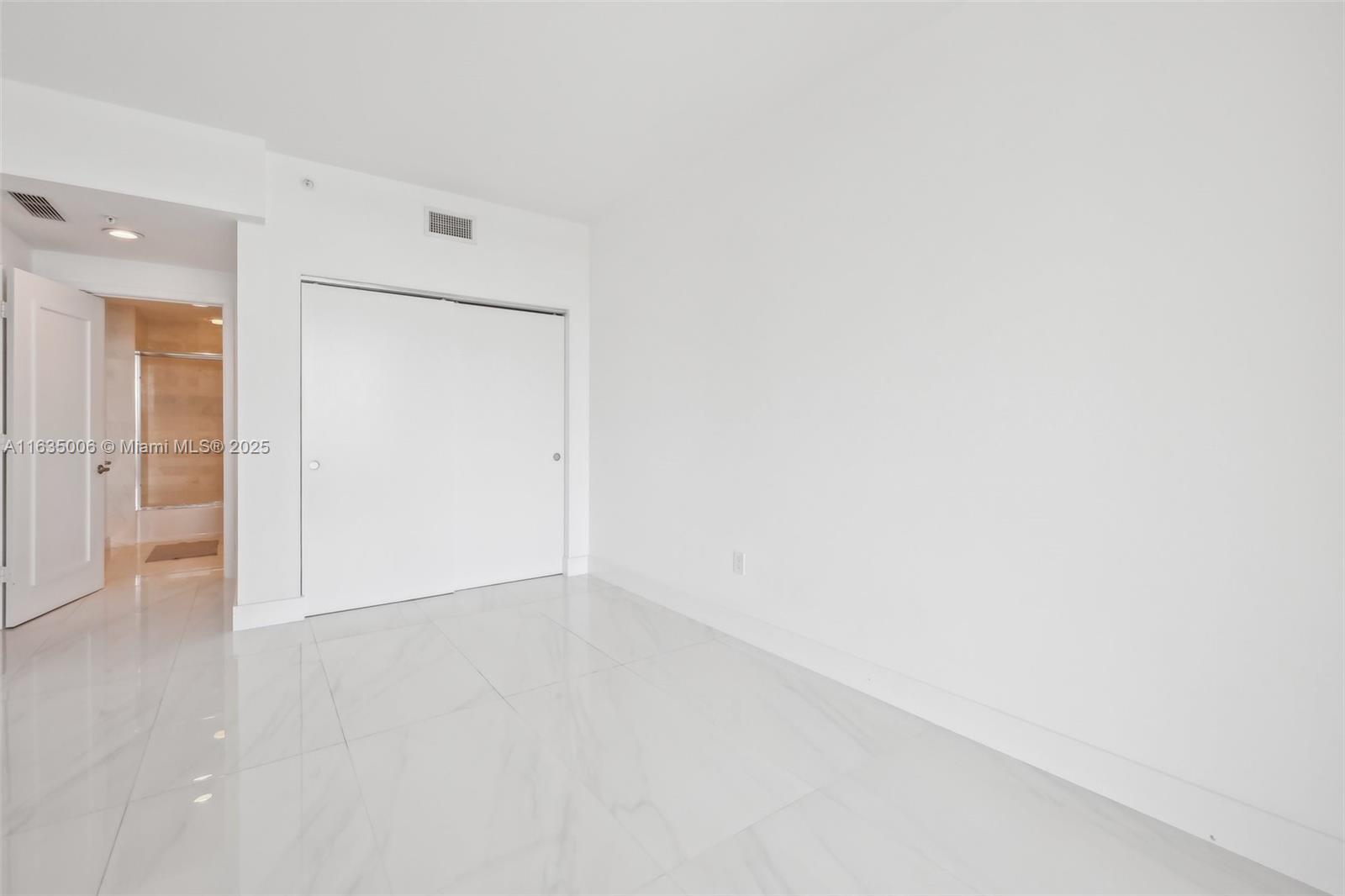MARINA PALMS RESIDENCES S - Residential