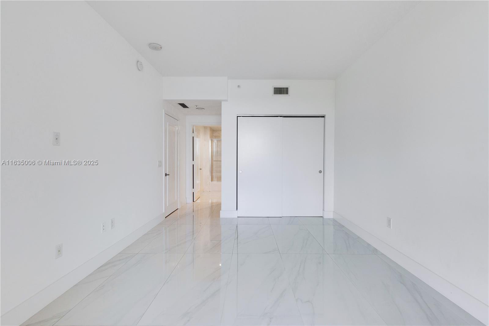 MARINA PALMS RESIDENCES S - Residential