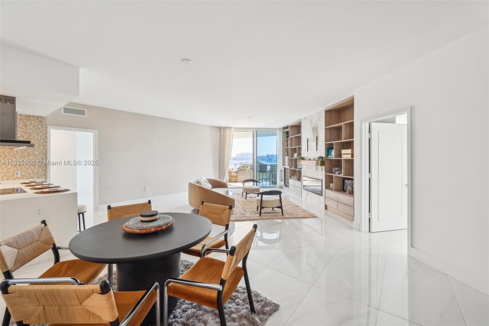 MARINA PALMS RESIDENCES S - Residential