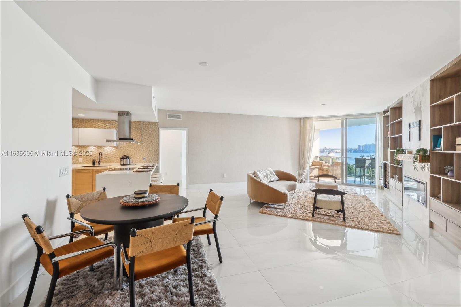 MARINA PALMS RESIDENCES S - Residential
