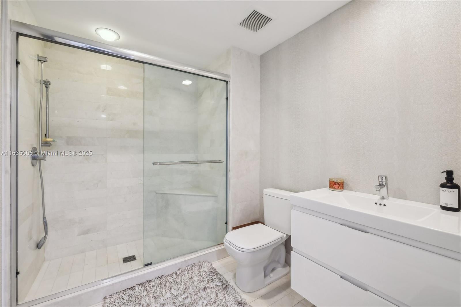 MARINA PALMS RESIDENCES S - Residential